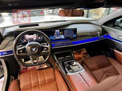 بي ام دبليو الفئة 7